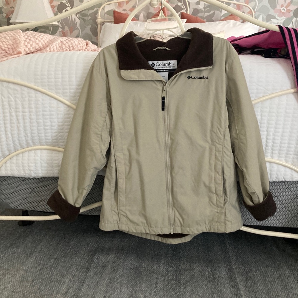Like new Columbia women’s jacket